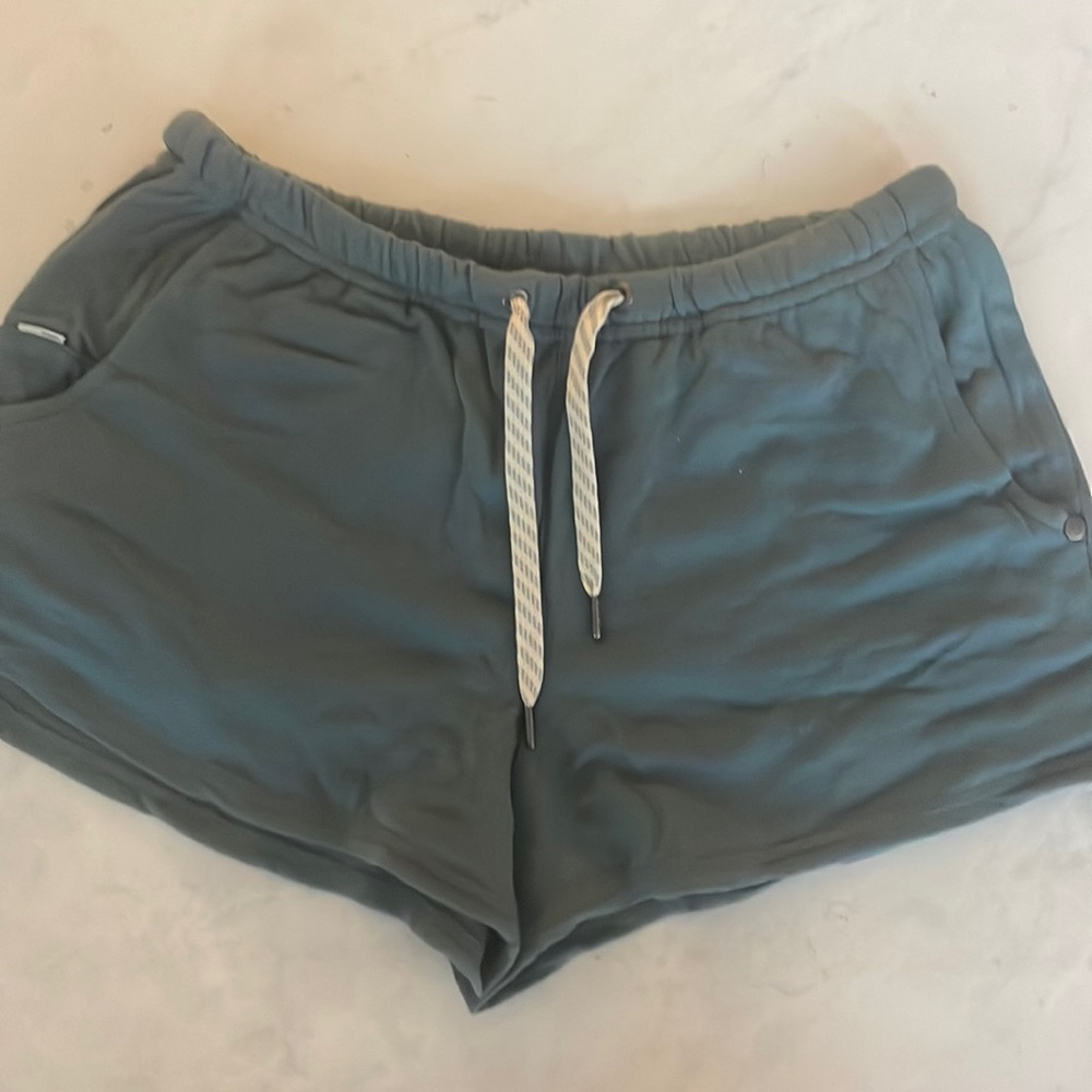 Vuori Sunnyside Short Steel Blue